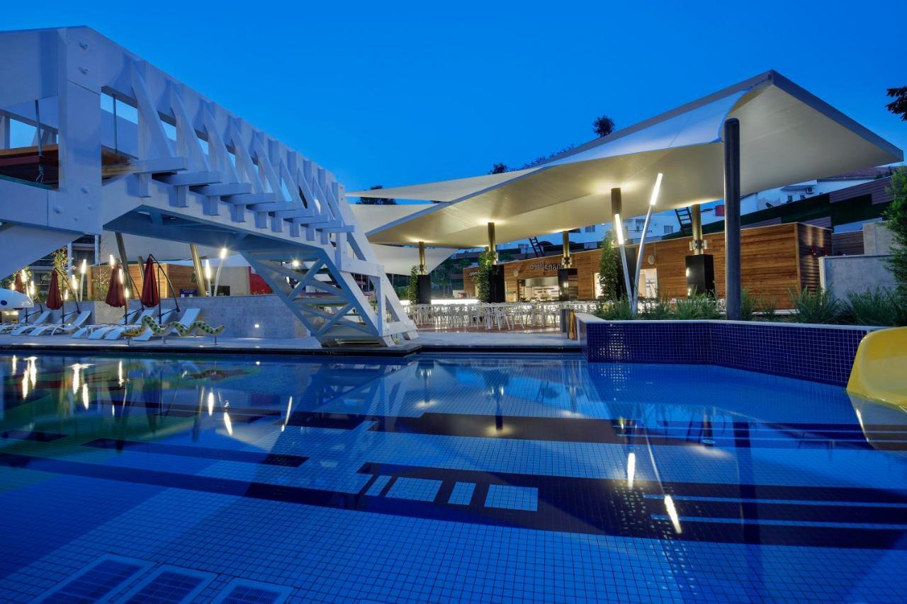 The Sense Deluxe Hotel Side Luaran gambar